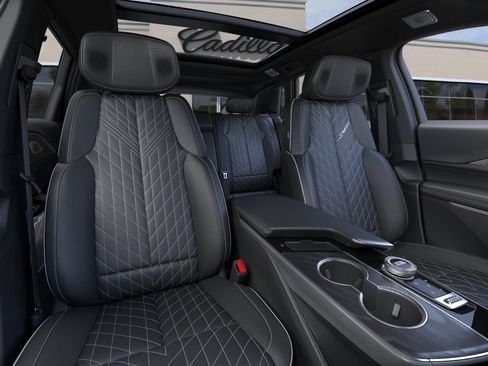 New 2026 Cadillac Lyriq V AWD/4WD image 40