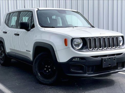 Used 2017 Jeep Renegade Sport w/ Power & Air Group FWD image 2