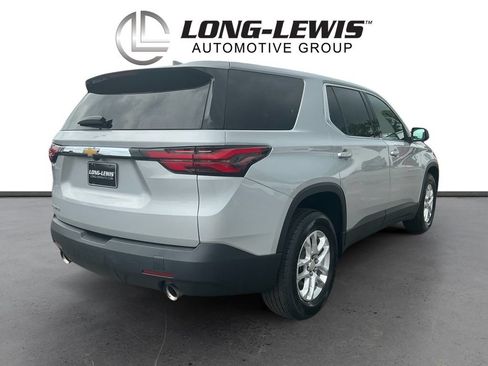 Used 2022 Chevrolet Traverse LS FWD image 7
