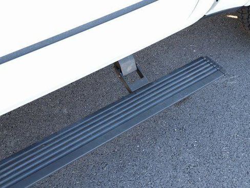 Used 2019 RAM 1500 Limited w/ Advanced Safety Group AWD/4WD image 3