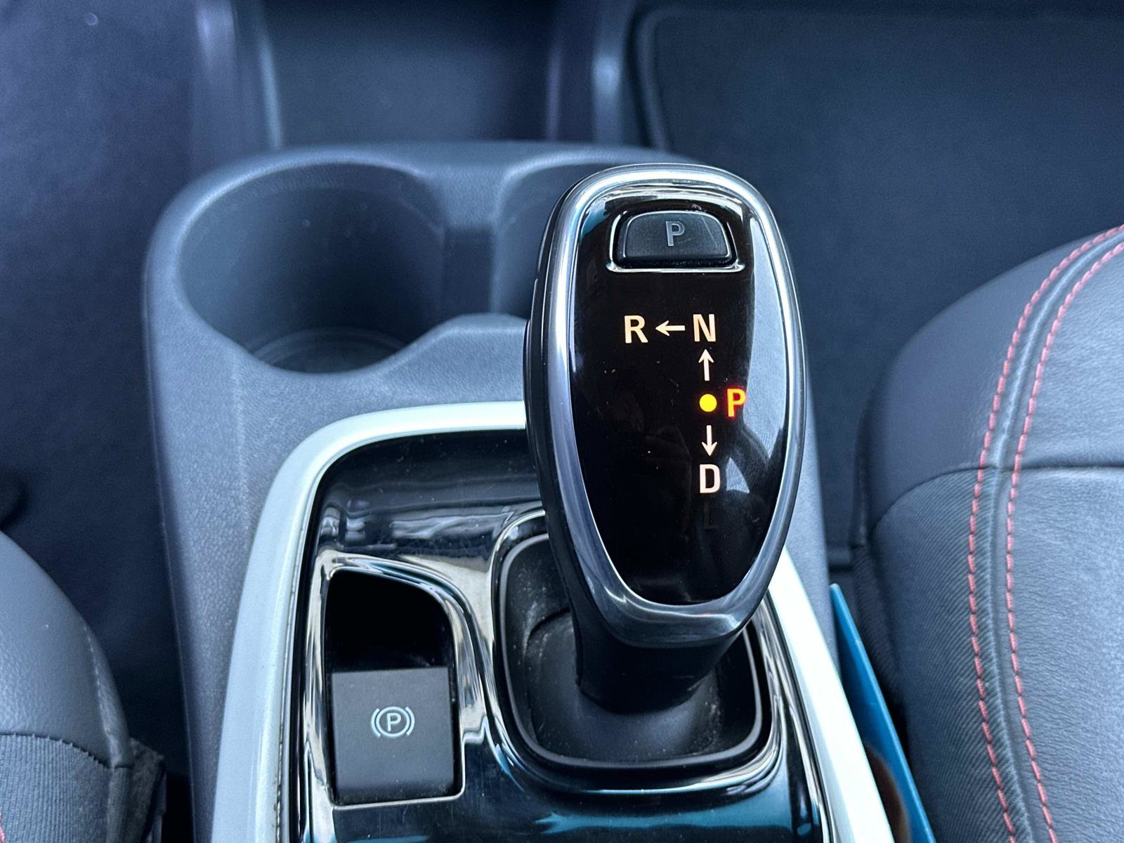 Used 2019 Chevrolet Bolt Premier w/ Infotainment Package FWD image 18