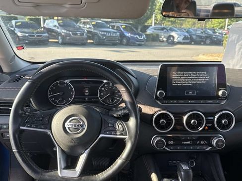 Used 2022 Nissan Sentra SR w/ SR Premium Package FWD image 4
