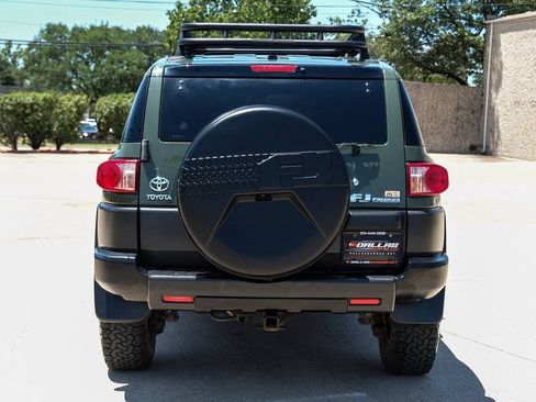 Used 2011 Toyota FJ Cruiser 4WD w/ Trail Teams Special Edition image 9