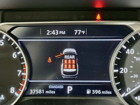 Used 2025 Nissan Pathfinder SV FWD image 19