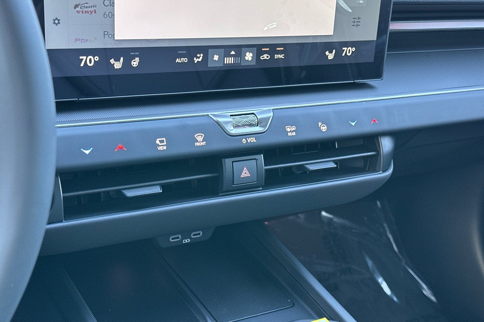 New 2026 Lexus ES 350h w/ Cold Area Package FWD image 17
