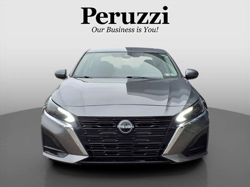 Certified 2023 Nissan Altima 2.5 SV image 9