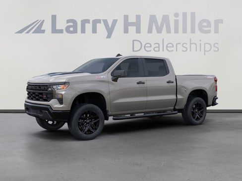 New 2026 Chevrolet Silverado 1500 Custom Trail Boss w/ Turbomax Blackout Package image 2