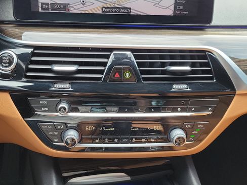 Used 2021 BMW 540i w/ Premium Package RWD image 30
