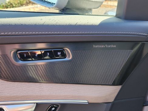 New 2026 Volvo XC90 B5 Plus w/ Protection Package image 13