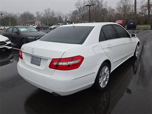 Used 2013 Mercedes-Benz E 350 Sedan image 3