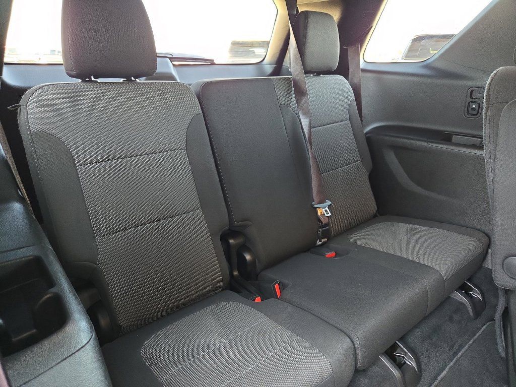 Used 2023 Chevrolet Traverse LT AWD/4WD image 25