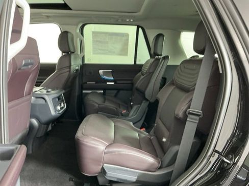 New 2025 Ford Expedition Platinum w/ Platinum Ultimate Package image 30