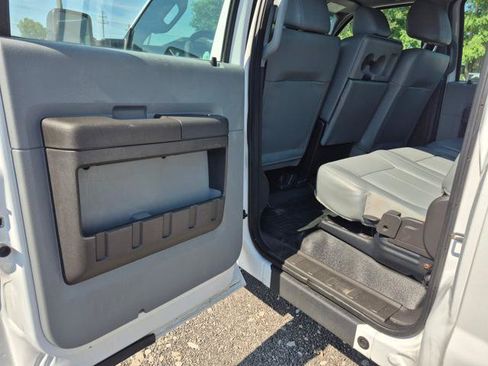 Used 2015 Ford F250 XL w/ Power Equipment Group AWD/4WD image 8