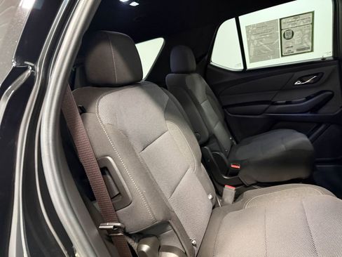 Used 2023 Chevrolet Traverse LT image 67