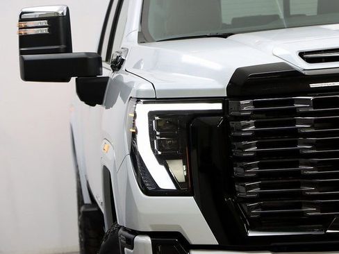 New 2026 GMC Sierra 2500 Denali Ultimate w/ Max Trailering Package image 4