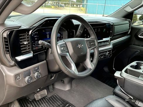 Used 2023 Chevrolet Silverado 1500 RST image 17