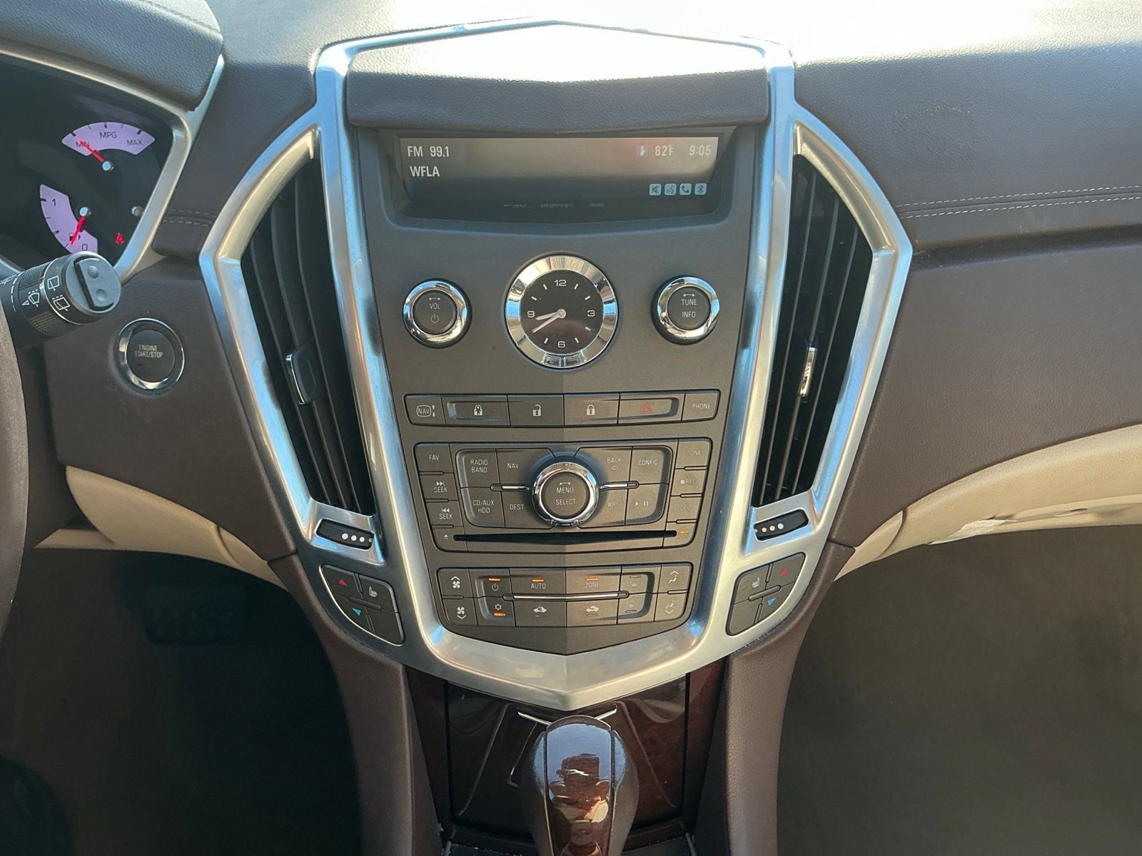 Used 2011 Cadillac SRX Performance FWD image 18