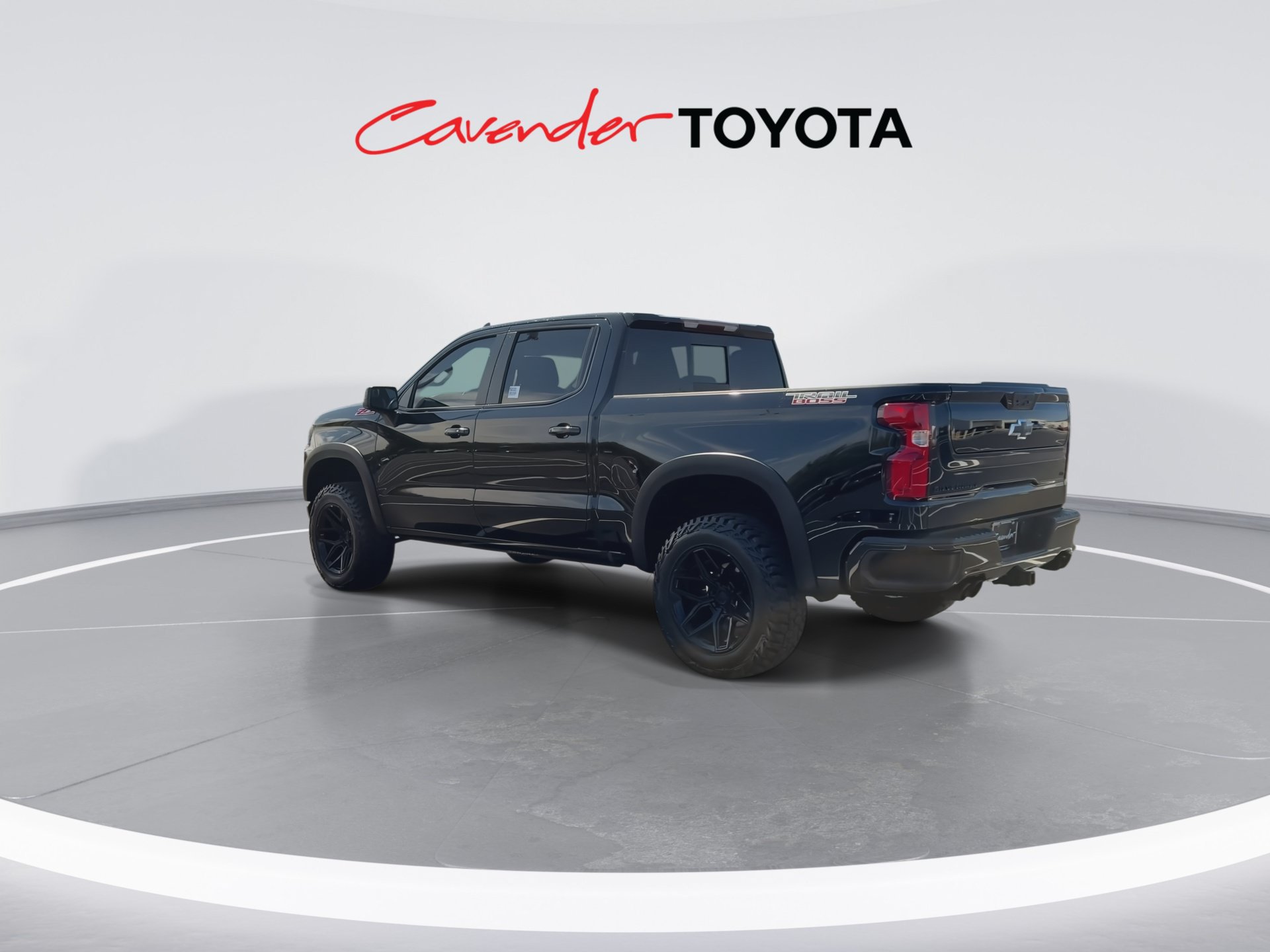 Used 2021 Chevrolet Silverado 1500 LT Trail Boss w/ Convenience Package II AWD/4WD image 6