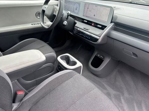 Used 2024 Hyundai Ioniq 5 SEL image 19