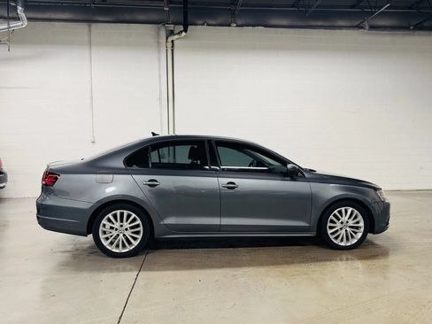 Used 2012 Volkswagen Jetta SEL FWD image 9