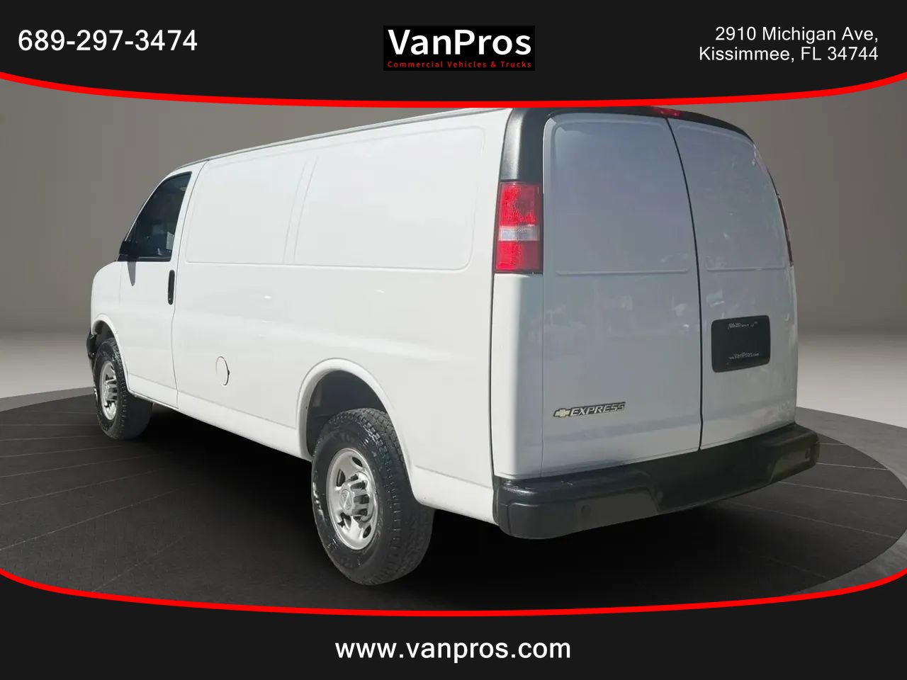 Used 2022 Chevrolet Express 2500 w/ Driver Convenience Package RWD image 3