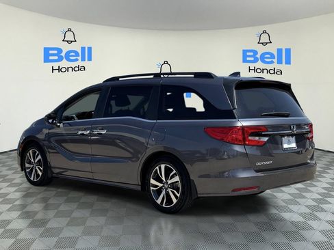 Certified 2024 Honda Odyssey Touring image 3