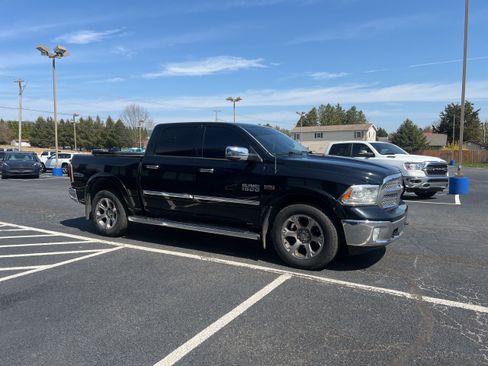 Used 2013 RAM 1500 Laramie w/ Protection Group AWD/4WD image 8