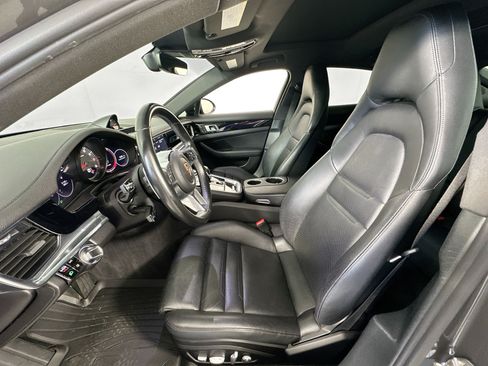 Used 2018 Porsche Panamera 4 AWD/4WD image 22