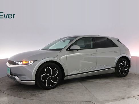 Used 2024 Hyundai Ioniq 5 Limited image 18