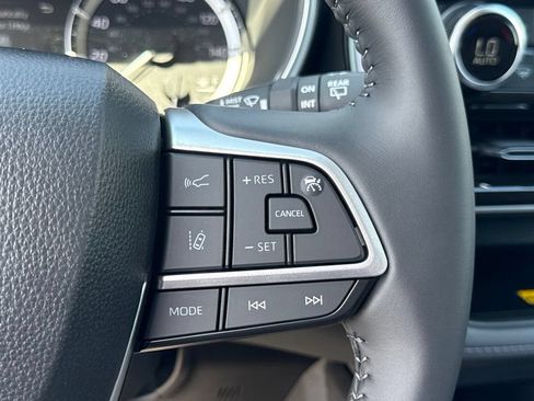 New 2026 Toyota Highlander XLE AWD/4WD image 23