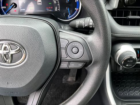 Certified 2025 Toyota RAV4 XLE image 24