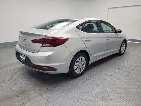 Used 2019 Hyundai Elantra SE w/ Cargo Package FWD image 9