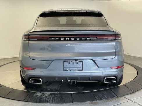 New 2026 Porsche Cayenne Coupe AWD/4WD image 6