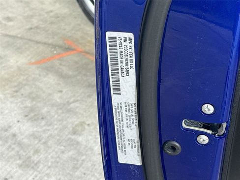 Used 2022 Dodge Challenger SRT Hellcat Redeye image 32