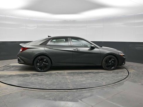 New 2026 Hyundai Elantra Sport image 9