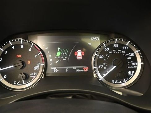 Certified 2024 Toyota Highlander XLE AWD/4WD image 26