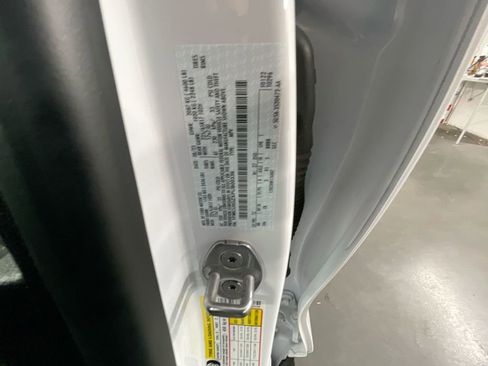 Used 2023 Ford Escape Active image 32