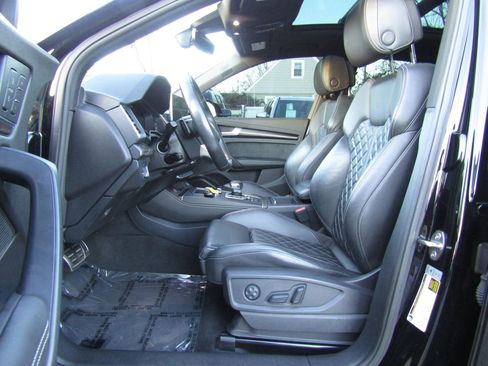 Used 2018 Audi SQ5 Premium Plus w/ S Sport Package image 14