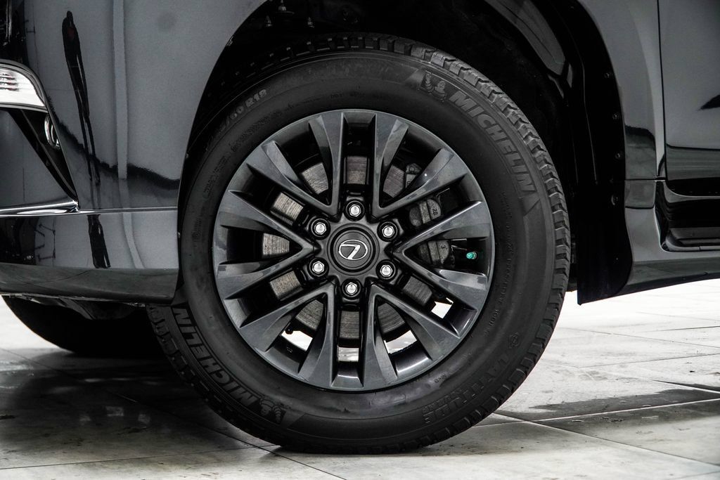 Used 2023 Lexus GX 460 Premium w/ Premium Package AWD/4WD image 7