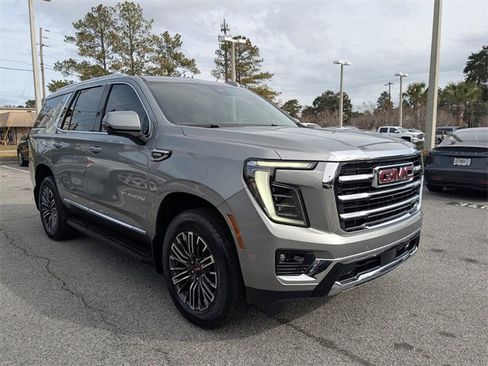 Used 2025 GMC Yukon Elevation w/ Elevation Premium Package image 3