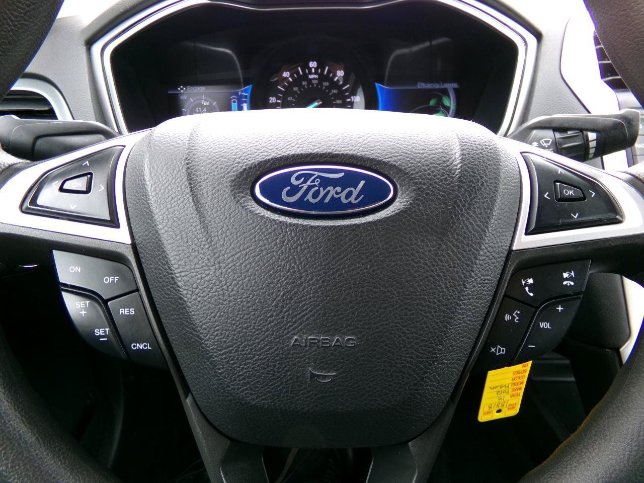 Used 2014 Ford Fusion SE FWD image 17