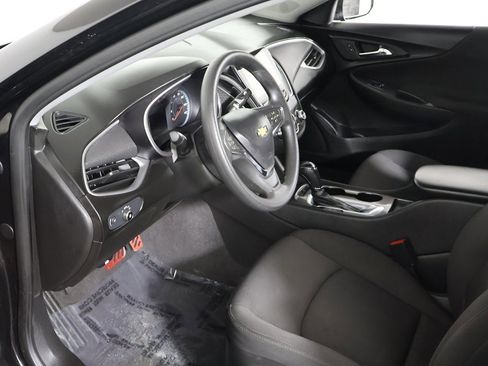 Used 2020 Chevrolet Malibu LS image 18