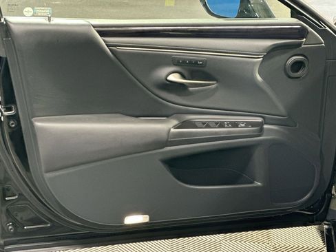 Used 2019 Lexus ES 350 Luxury image 15