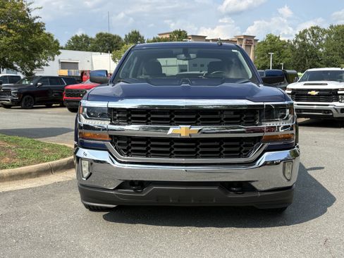 Used 2016 Chevrolet Silverado 1500 LT w/ All Star Edition AWD/4WD image 5