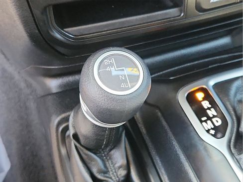 Used 2021 Jeep Wrangler Unlimited Sport AWD/4WD image 16