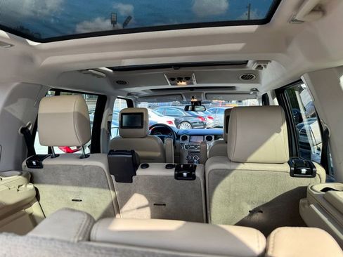 Used 2011 Land Rover LR4 HSE image 9