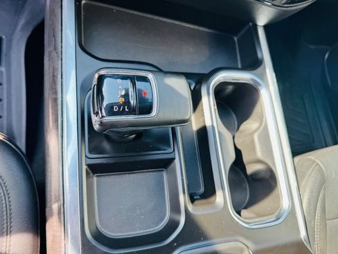 Used 2023 Chevrolet Silverado 1500 LTZ w/ LTZ Premium Package AWD/4WD image 19