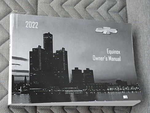 Used 2022 Chevrolet Equinox LT image 26