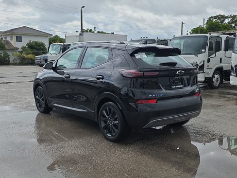Used 2022 Chevrolet Bolt EUV Premier w/ Launch Edition FWD image 5
