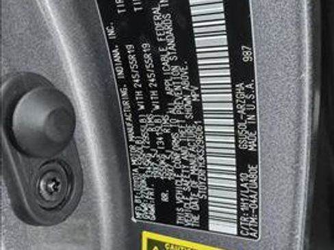 Used 2019 Toyota Highlander Limited image 25